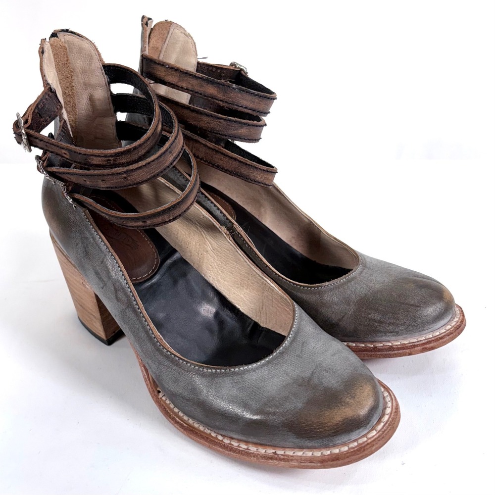 Freebird Randi Pumps Grey Ice Distressed Leather Triple Ankle Strap Block Heel 9